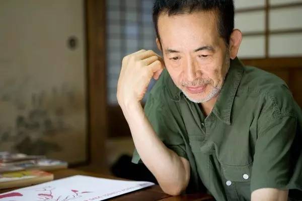 "我自幼受淫秽画作的熏陶" 关于佐伯俊男的画作